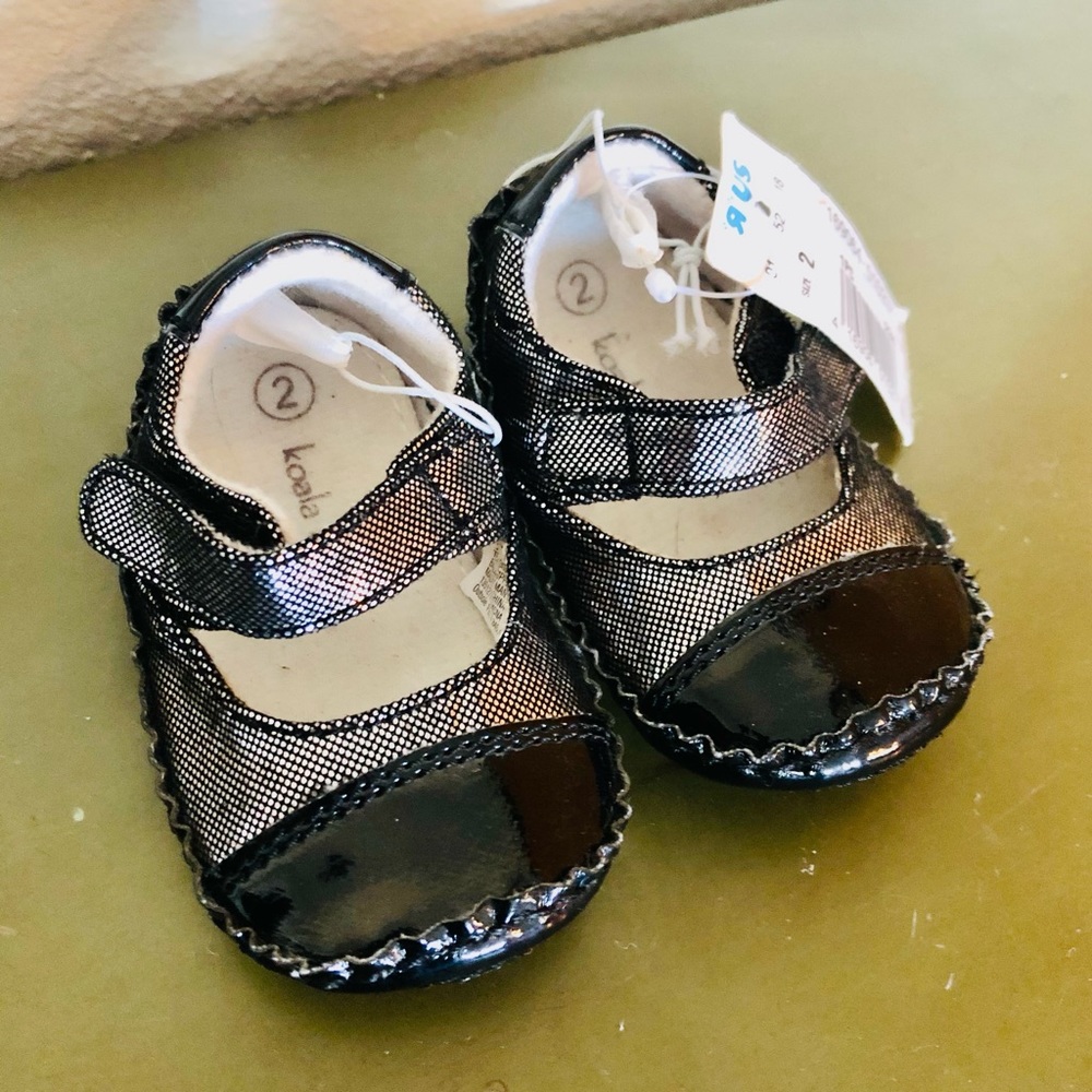 Koala Kids Sparkly Silver & Black Dress Shoes, Size 2, Infant/Baby Girl